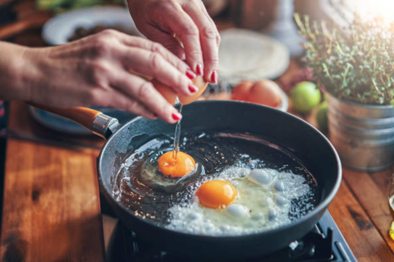 Benefits of Cooking With Cast Iron